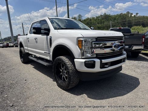 Used 2017 Ford F250 Lariat w/ Lariat Ultimate Package AWD/4WD image 6