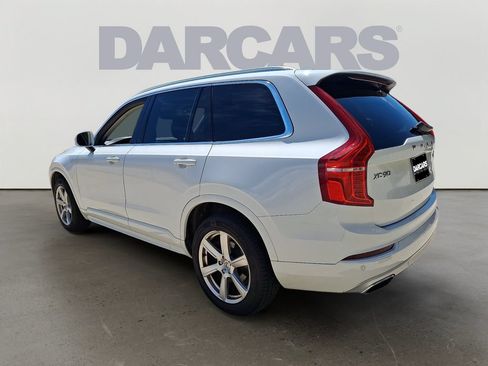 Used 2021 Volvo XC90 T6 Momentum AWD/4WD image 4