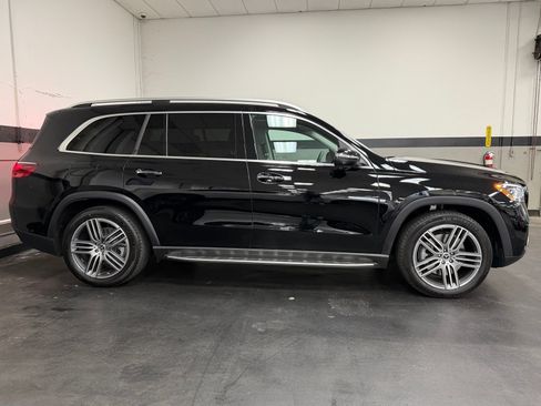 Used 2026 Mercedes-Benz GLS 450 4MATIC image 5
