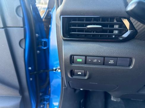 Certified 2025 Nissan Sentra SV FWD image 17
