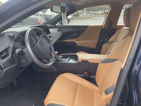 Used 2025 Lexus ES 350 w/ Premium Package FWD image 17