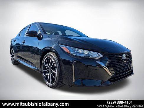 Used 2024 Nissan Sentra SR w/ SR Premium Package image 1