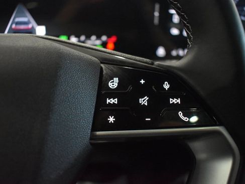 Used 2025 Audi Q5 Premium w/ Convenience Package AWD/4WD image 22