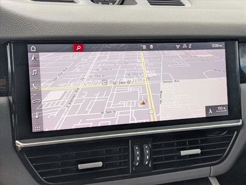 Used 2019 Porsche Cayenne E-Hybrid w/ Premium Package image 14