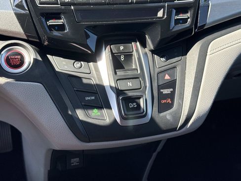 Used 2018 Honda Odyssey EX image 6