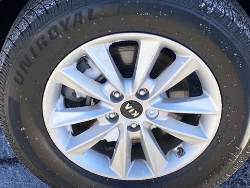 Used 2019 Kia Sorento AWD image 24