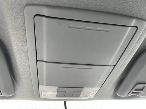 Used 2016 Ford F250 XLT w/ Advanced Security Group image 25