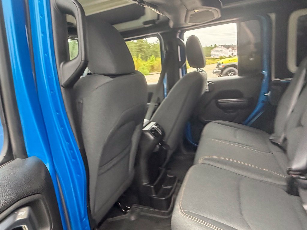 Used 2024 Jeep Wrangler Unlimited AWD/4WD image 38