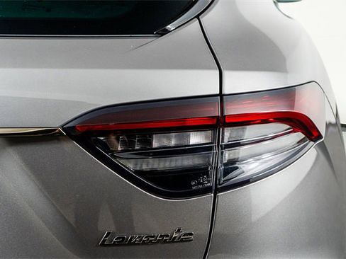 Used 2022 Maserati Levante Modena image 33