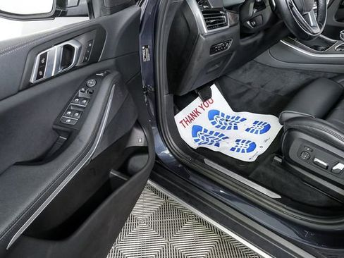 Used 2022 BMW X5 xDrive45e w/ Executive Package AWD/4WD image 8