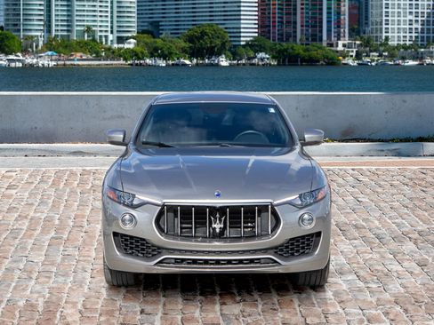 Used 2019 Maserati Levante image 2
