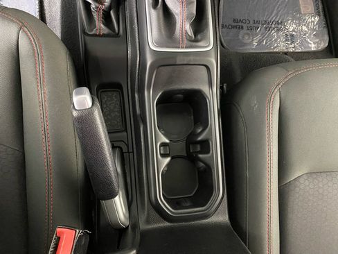 Used 2018 Jeep Wrangler Unlimited Rubicon w/ LED Lighting Group AWD/4WD image 28
