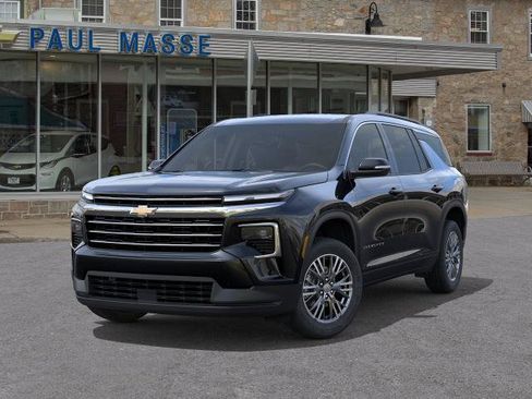 New 2026 Chevrolet Traverse LT w/ Driver Confidence Package AWD/4WD image 6