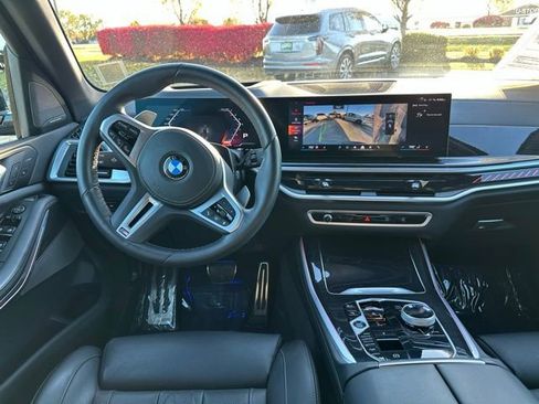 Used 2025 BMW X5 M60i w/ Executive Package image 14