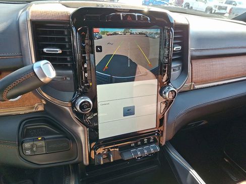 Used 2024 RAM 2500 Limited image 18