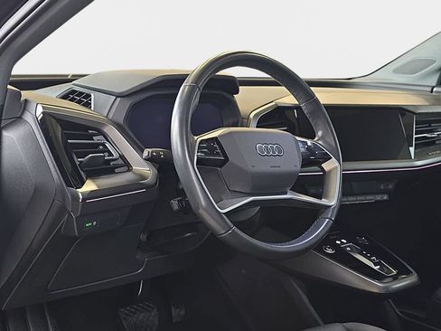 Used 2024 Audi Q4 e-tron Premium Plus AWD/4WD image 18