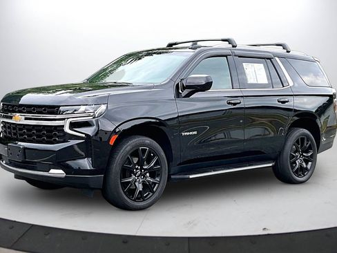 Used 2023 Chevrolet Tahoe LS w/ Driver Alert Package AWD/4WD image 4