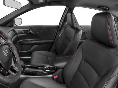 Used 2017 Honda Accord Sport Special Edition image 12