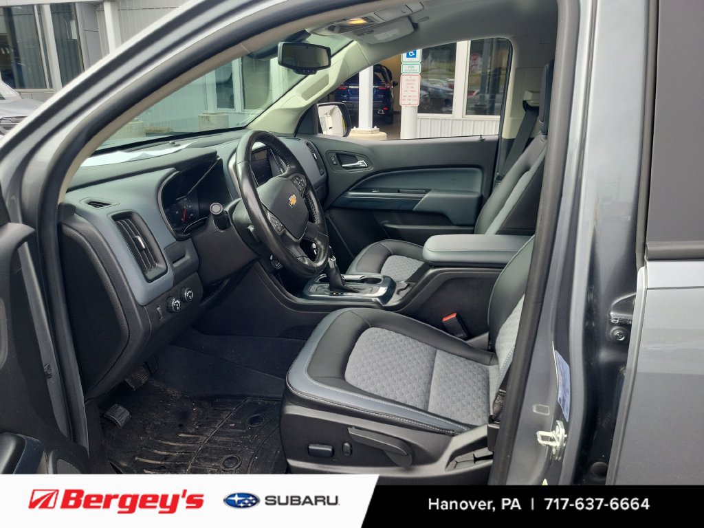 Used 2022 Chevrolet Colorado Z71 AWD/4WD image 9