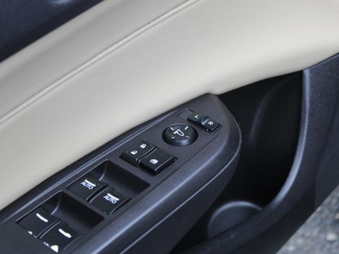 Used 2014 Acura ILX 2.0L Sedan 4D image 22