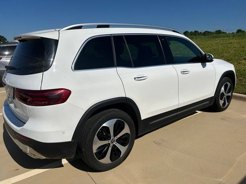 Used 2025 Mercedes-Benz GLB 250 4MATIC image 5