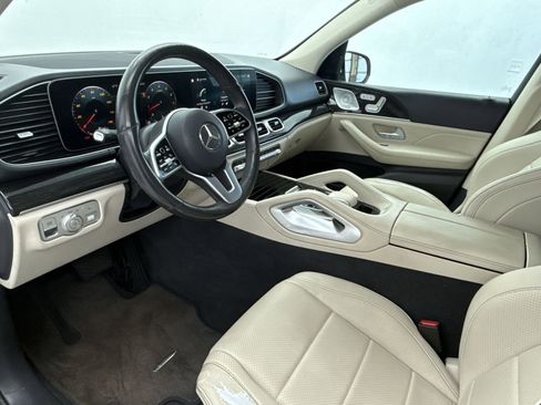 Used 2020 Mercedes-Benz GLE 350 4MATIC w/ Premium Package image 12
