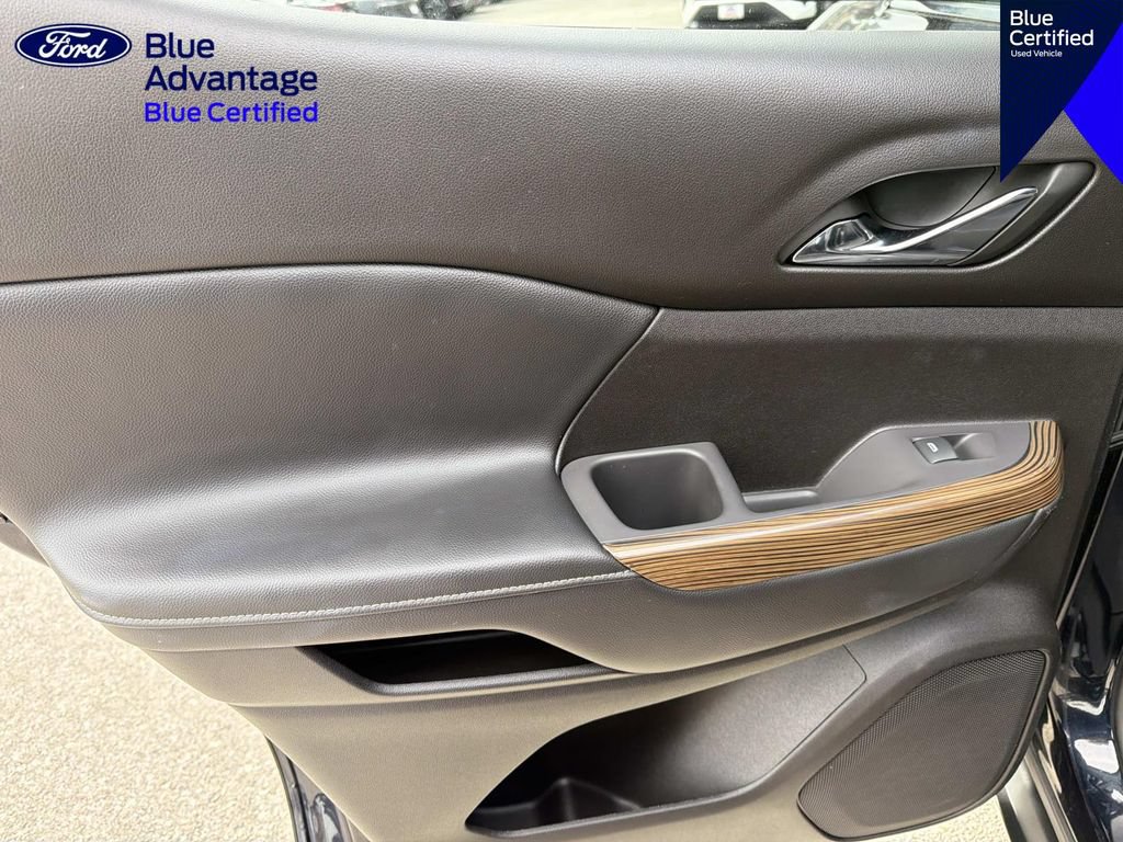 Used 2022 GMC Acadia SLE AWD/4WD image 11