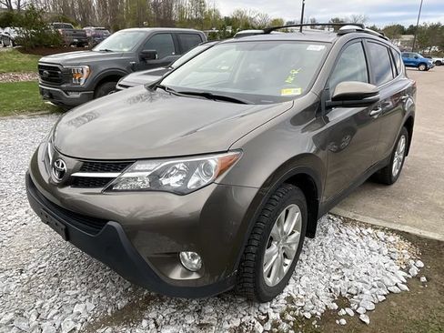 Used 2014 Toyota RAV4 Limited AWD/4WD image 2