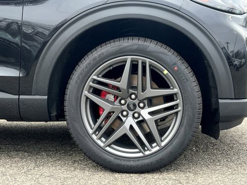 New 2026 Ford Explorer ST-Line w/ ST-Line Street Pack image 6