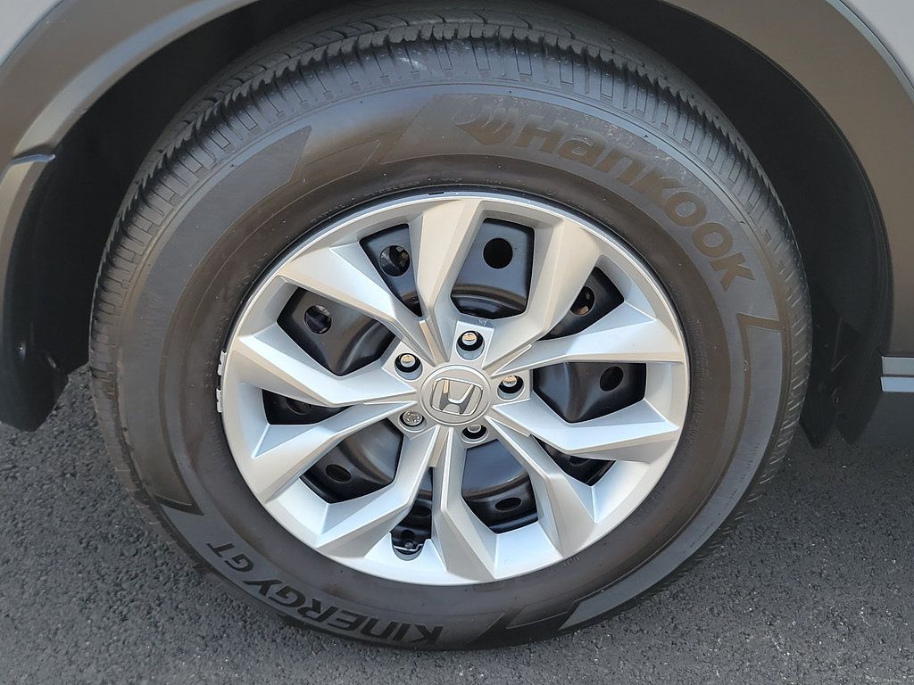Used 2024 Honda CR-V LX image 5