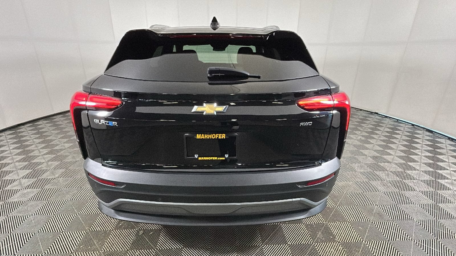 Used 2024 Chevrolet Blazer EV LT AWD/4WD image 4
