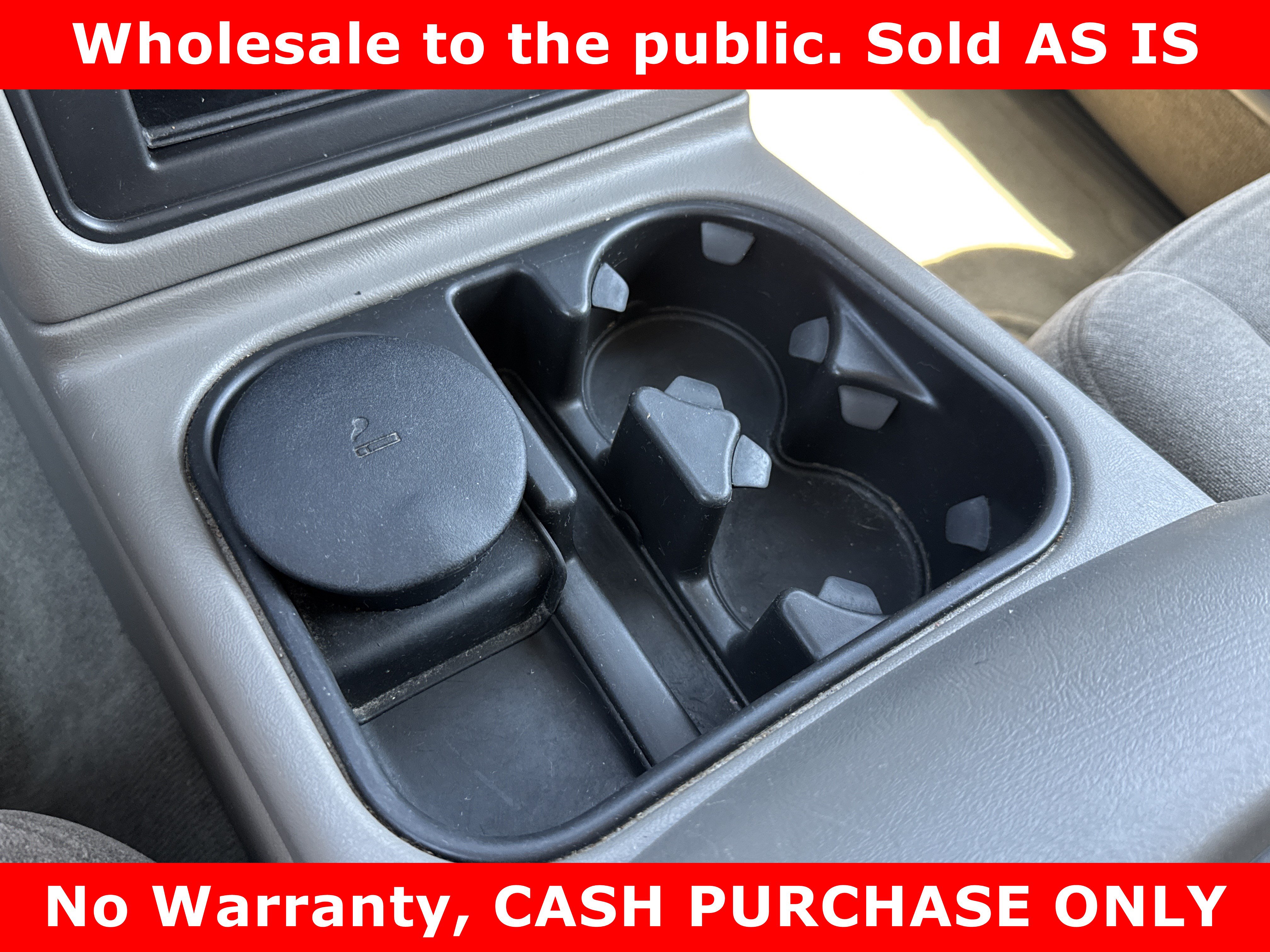 Used 2004 Chevrolet Suburban LS w/ Preferred Equipment Group RWD image 20
