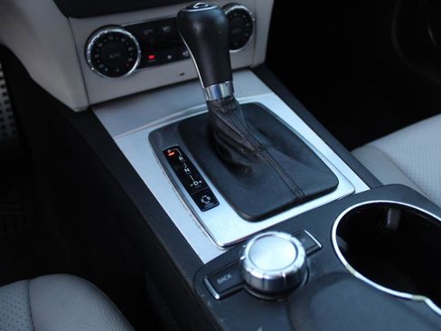 Used 2013 Mercedes-Benz C 250 Sedan image 17