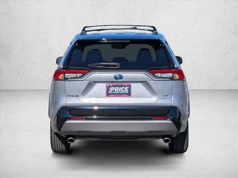 Used 2020 Toyota RAV4 XSE image 6