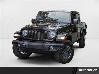 New 2025 Jeep Gladiator Sport