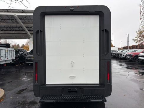 New 2025 Chevrolet Brightdrop 400 image 4