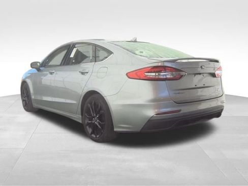 Used 2020 Ford Fusion SE w/ Equipment Group 151A image 7