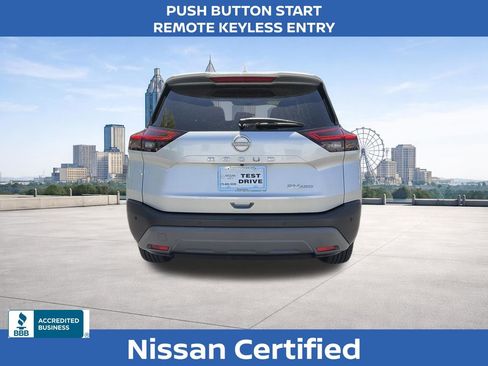 Used 2022 Nissan Rogue SV AWD/4WD image 4