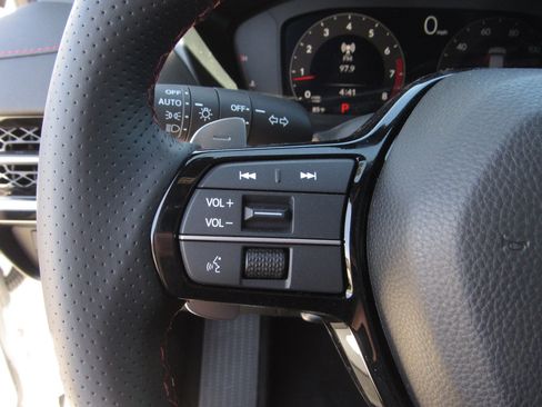 Certified 2025 Acura ADX A-Spec image 25