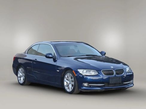 Used 2013 BMW 328i Convertible image 40
