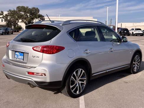 Used 2017 INFINITI QX50 2WD w/ Deluxe Touring Package image 6