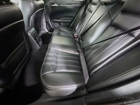 Used 2023 Chrysler 300 S image 30