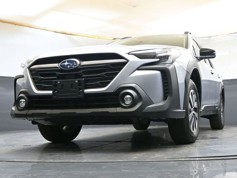 Certified 2025 Subaru Outback Premium AWD/4WD image 29
