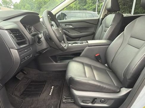Used 2026 Nissan Rogue Dark Armor AWD/4WD image 12