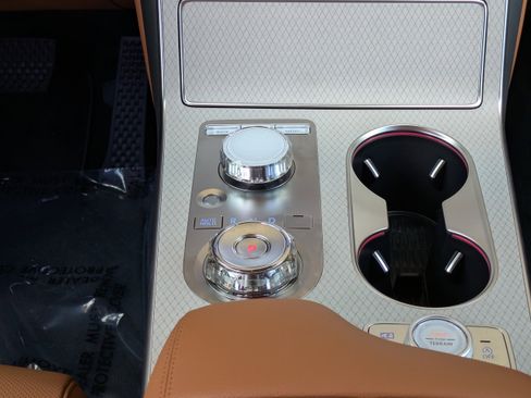 Certified 2026 Genesis GV80 2.5T Advanced image 14