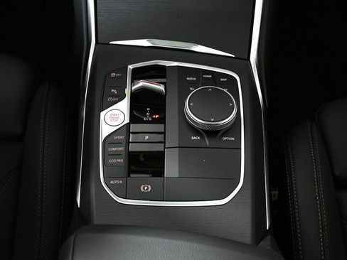 New 2026 BMW 330i xDrive Sedan w/ Premium Package AWD/4WD image 24