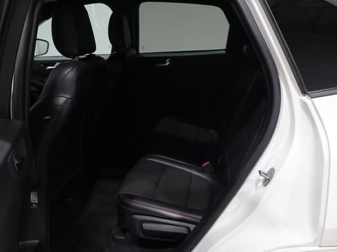 Used 2024 Ford Escape ST-Line image 16