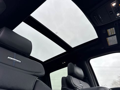 New 2026 Ford F250 Platinum w/ Tremor Off-Road Package image 16