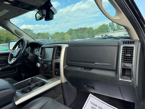 Used 2016 RAM 1500 Laramie w/ Convenience Group AWD/4WD image 19