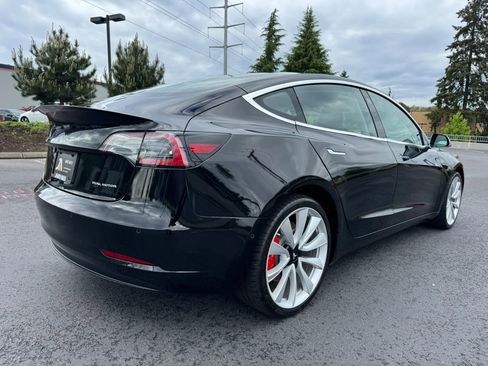 Used 2018 Tesla Model 3 Long Range AWD/4WD image 9